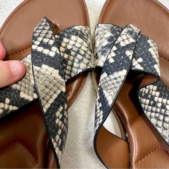 Franco Sarto Darious Snake Print Slide Sandals - Size 8 - Picture 4 of 9